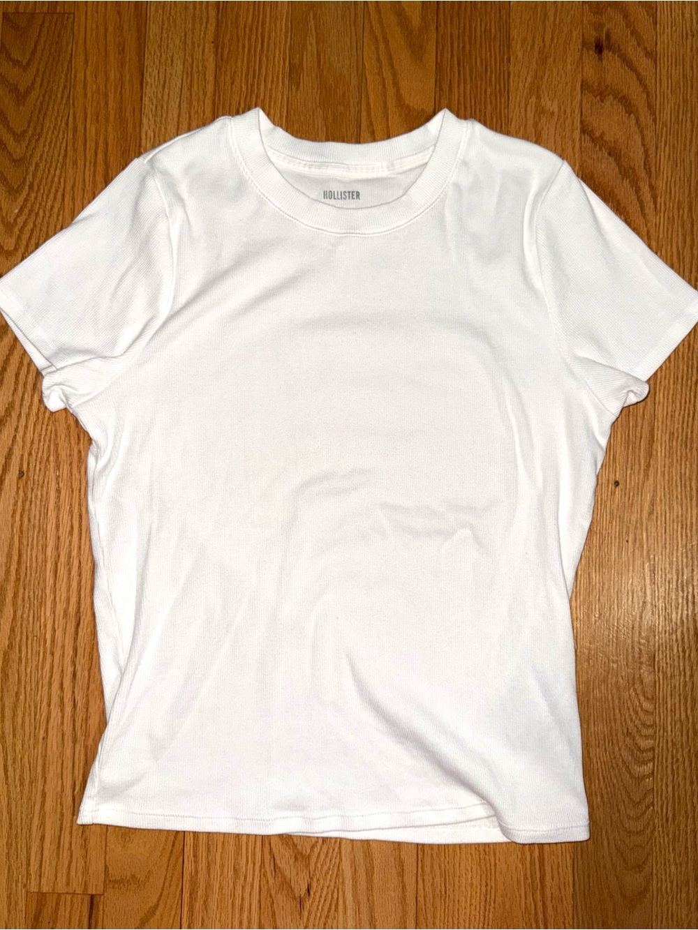 Hollister Cropped Tee Large